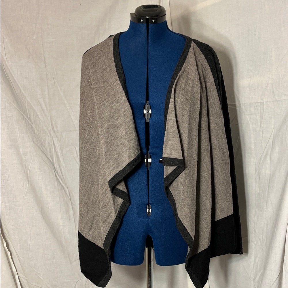 Carole Little Black and Gray Women's Open Cardigan Size Large